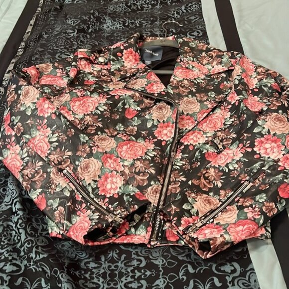Modcloth Floral Leather Jacket - Black and Pink, size large, very nice - Picture 6 of 8